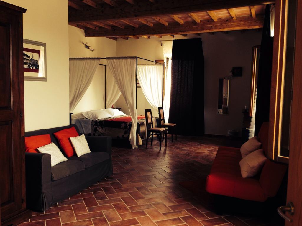 B&B In Piazza Monteriggioni Room photo